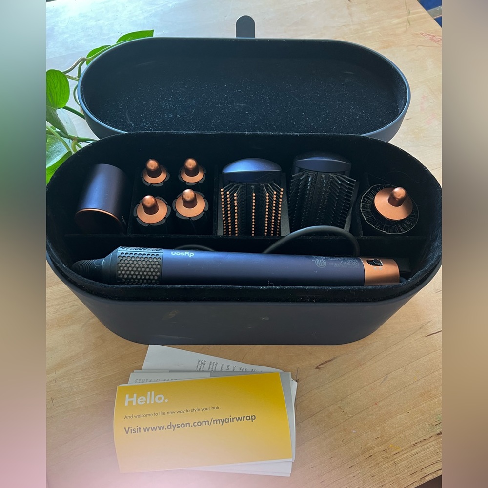 Dyson Airwrap ultimate hairstyling tool!